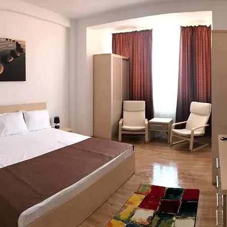Grand 2 Apartment *